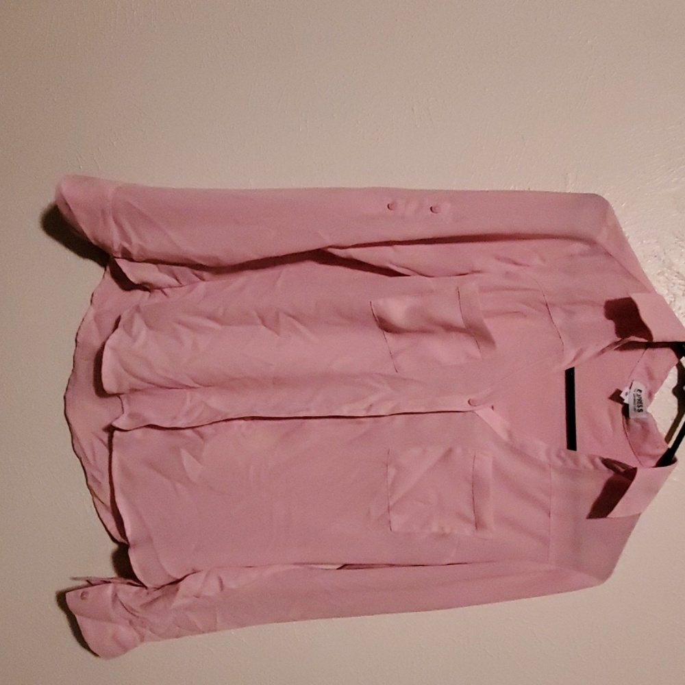 Pink blouse with pockets